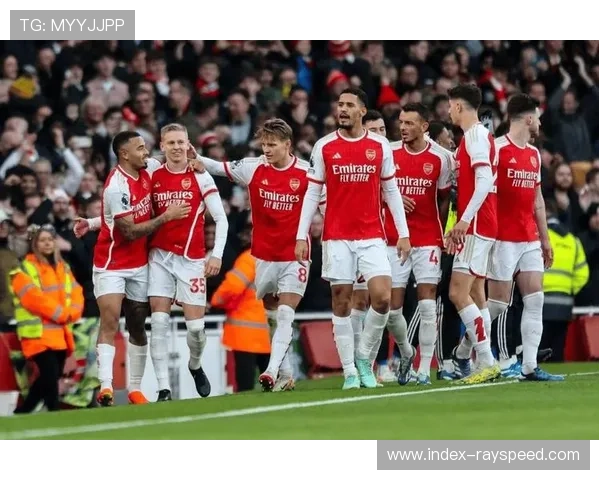 诺丁汉森林主场三球惨败防守体系全面崩盘全队陷入危机 诺丁汉森林主场三球惨败防守体系全面崩盘全队陷入危机