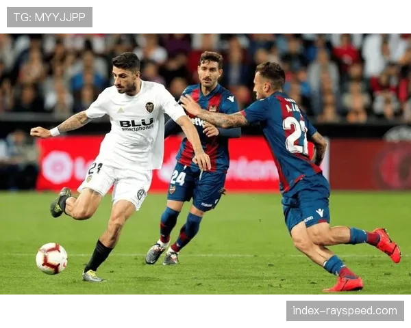 维罗纳2-1力克热那亚，取得保级路上关键三分