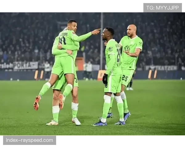 沃尔夫斯堡客场取胜，保级希望重燃